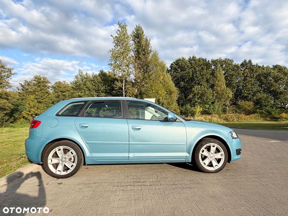 Audi A3 Sportback - 6