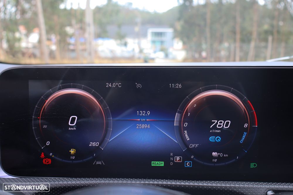 Mercedes-Benz A 250 e AMG Line - 23