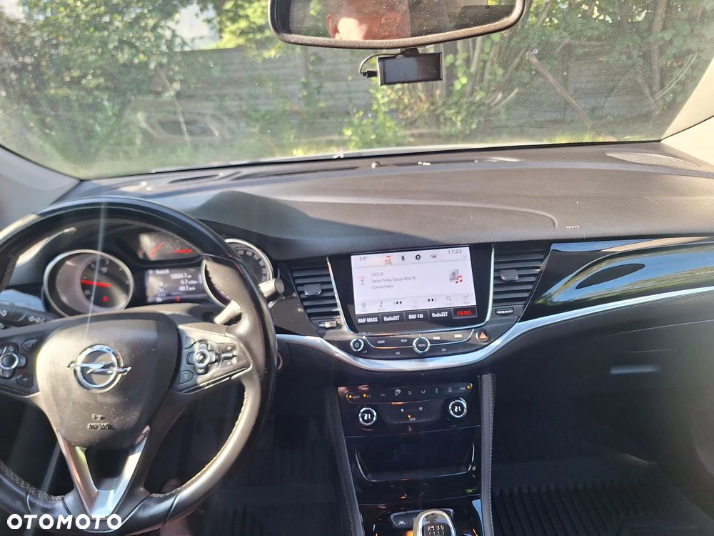 Opel Astra 1.6 CDTI Dynamic S&S - 19