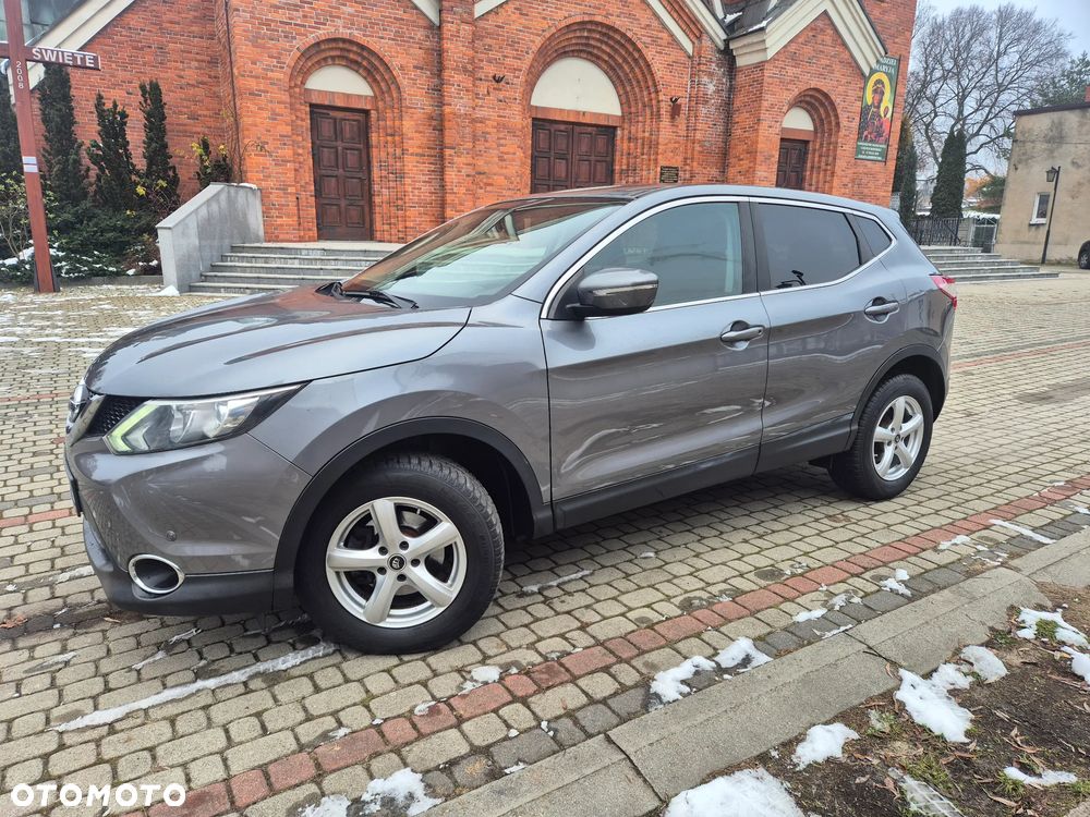 Nissan Qashqai 1.2 DIG-T Visia EU6 - 1