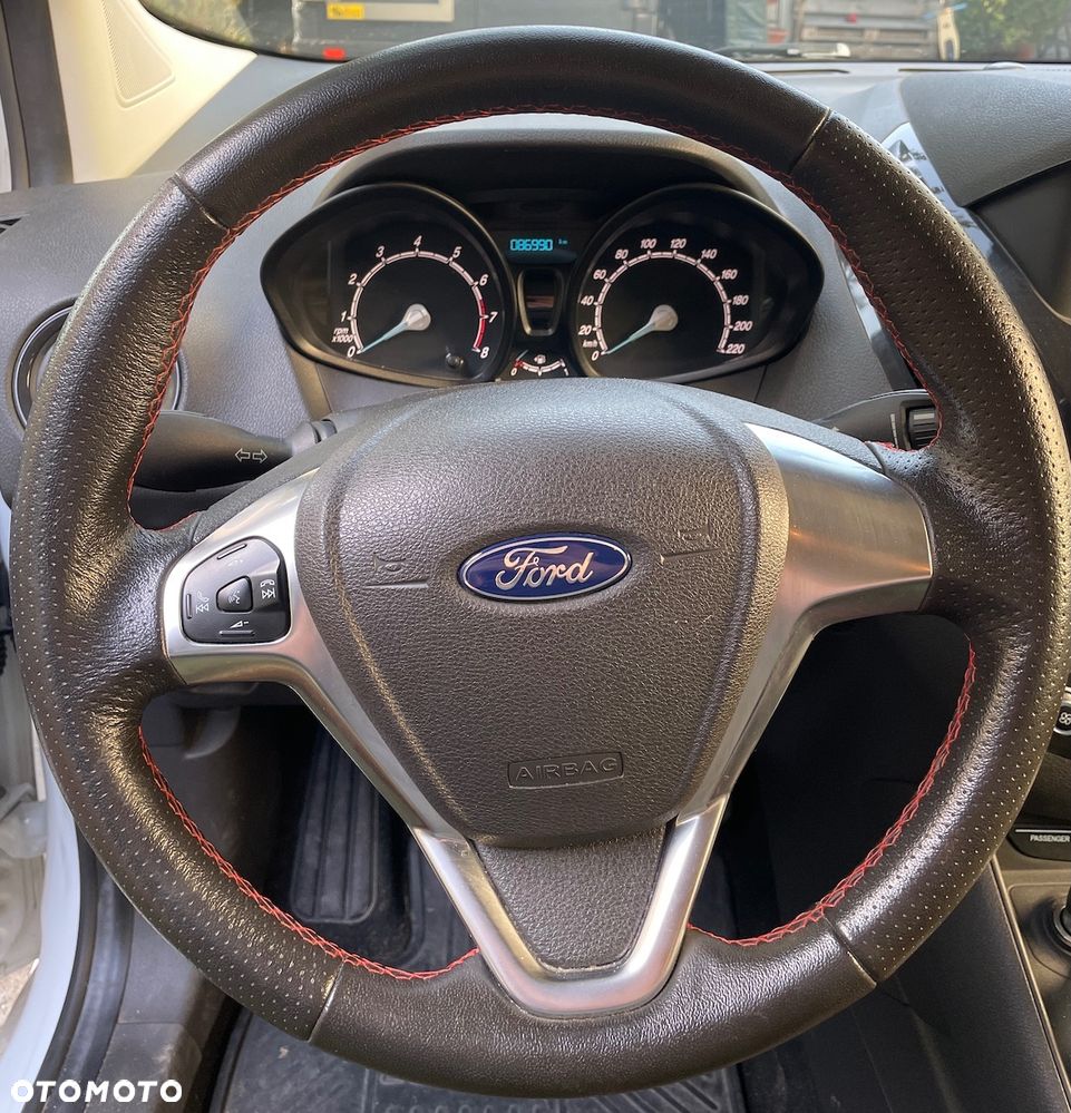 Ford Tourneo Courier 1.0 EcoBoost Sport - 10