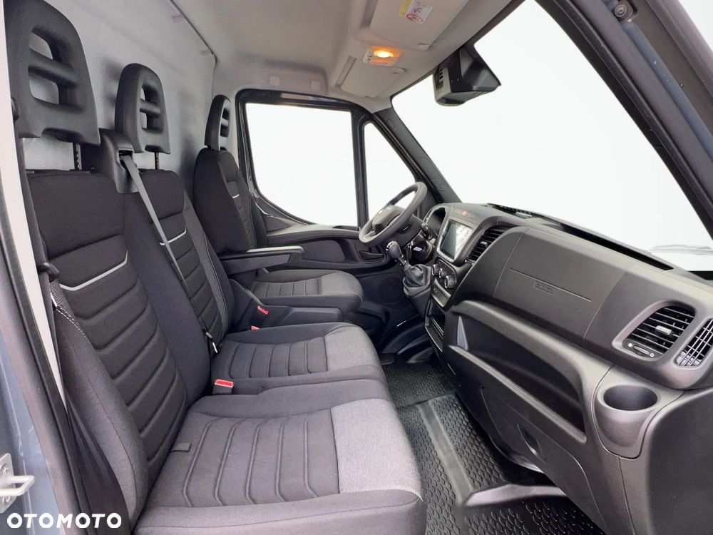 Iveco Daliy L3H2 35S16B V 2.3 Diesel 160KM "dostępny od ręki" - 19