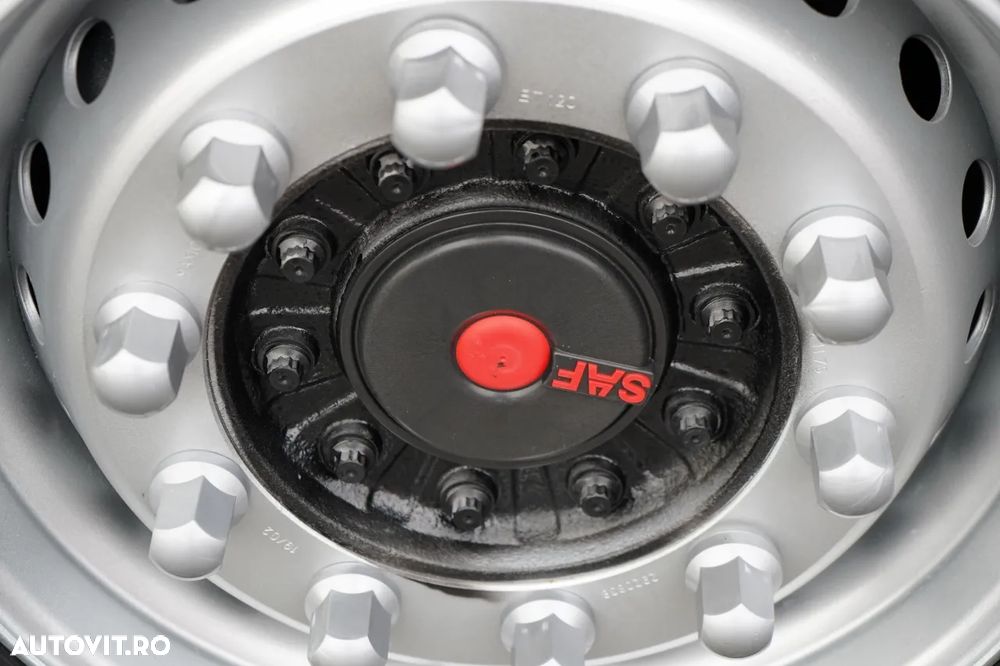 Wielton REMORCĂ CU CORTINĂ WIELTON STANDARD / ACOPERIȘ LVT / SISTEM BDE - STALPINI CULISANȚI / AXĂ RIDICABILĂ / PUȚIN FOLOSITĂ - 30