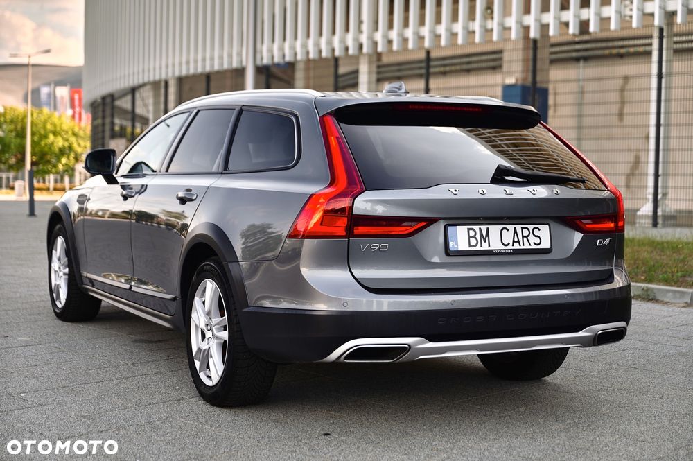 Volvo V90 Cross Country D4 AWD Geartronic - 10