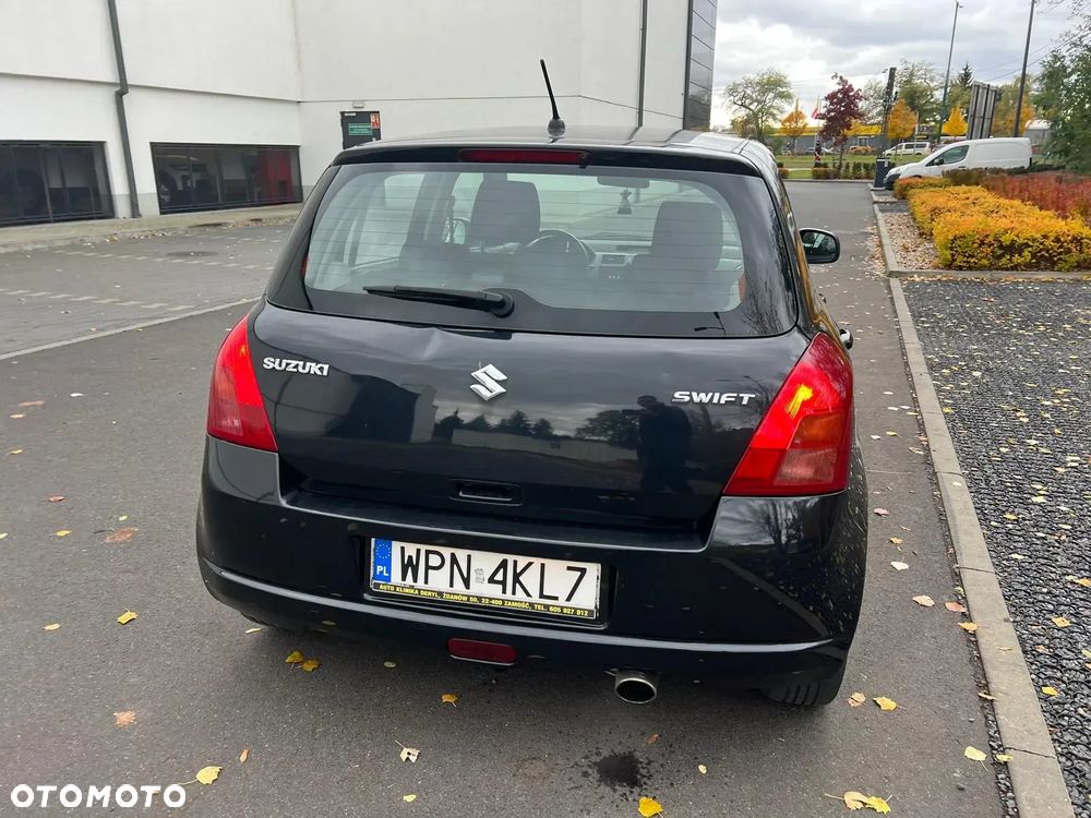 Suzuki Swift 1.3 Club - 10
