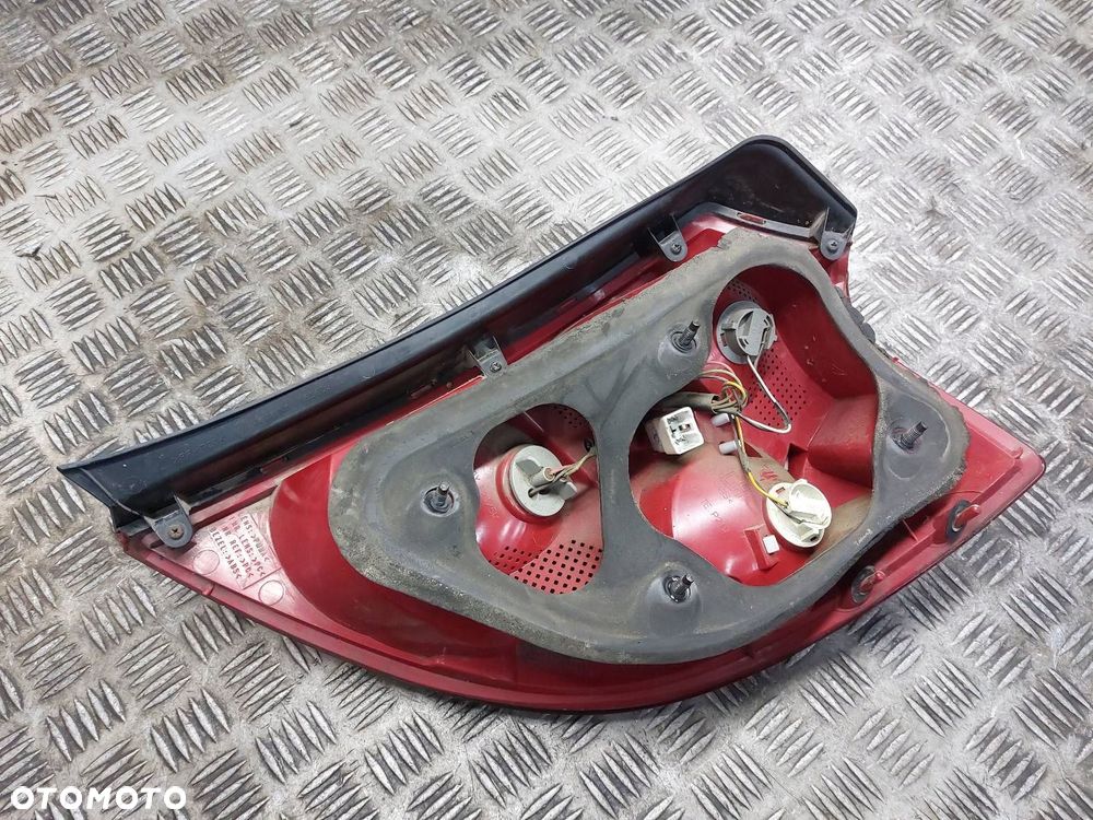 LAMPA LEWY TYŁ KIA CEED I HB 5D 92401-1H0 - 4