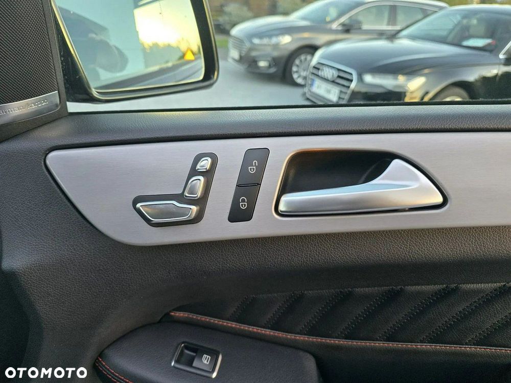 Mercedes-Benz GLE - 25