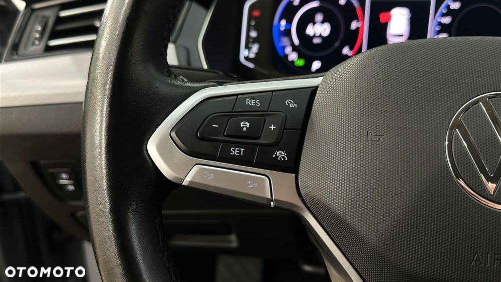 Volkswagen Passat Variant 2.0 TDI EVO Business DSG - 23