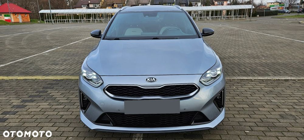 Kia Ceed 1.6 CRDi DCT GT Line - 28
