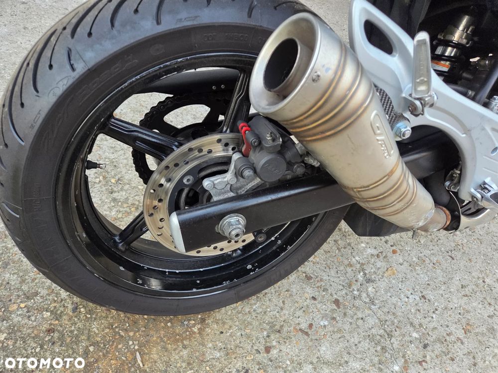 Suzuki Gladius - 18
