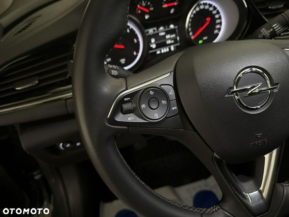Opel Insignia - 25