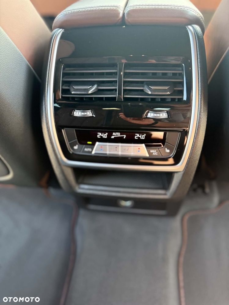 BMW X6 - 12