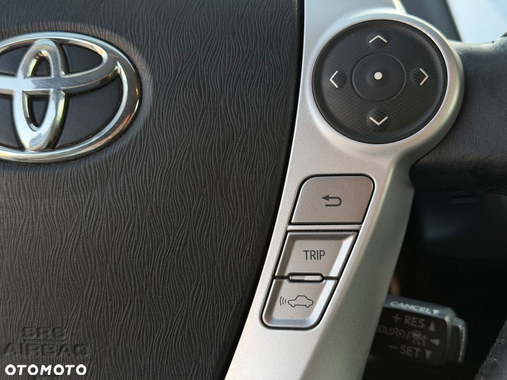 Toyota Prius+ (Hybrid) Executive - 19