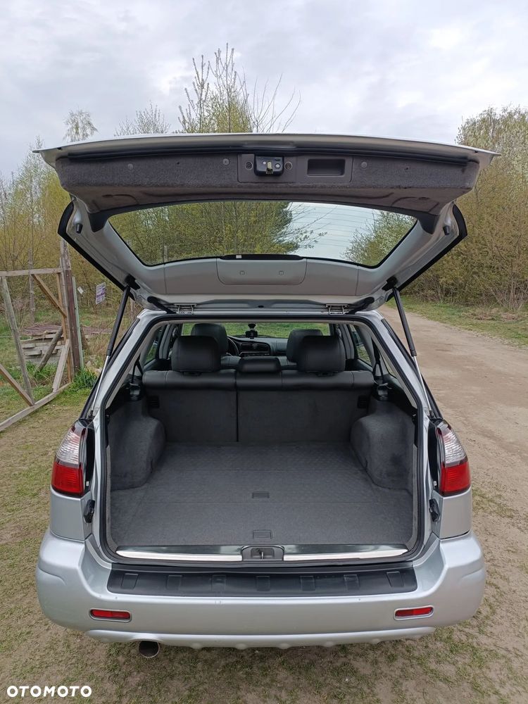 Subaru Outback 3.0 H6 - 26