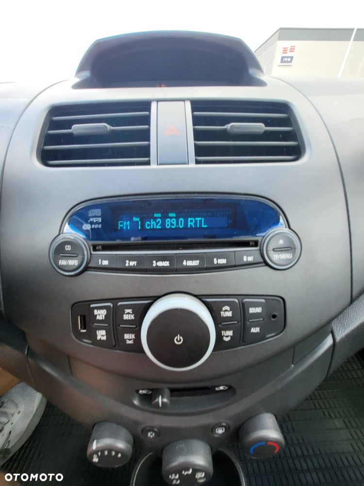 Chevrolet Spark 1.0 Base+ - 28
