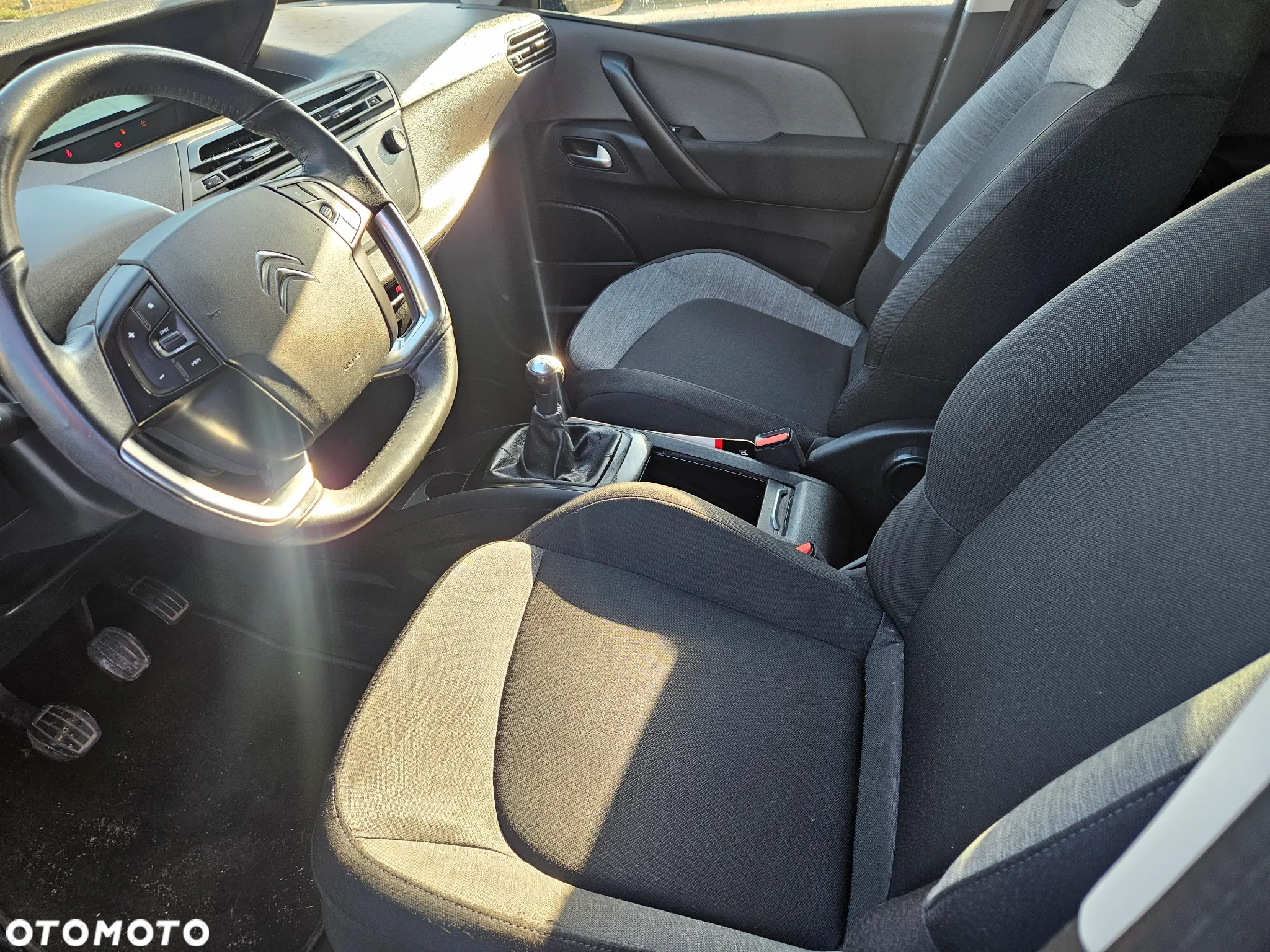 Citroën C4 Picasso 1.6 VTi Attraction - 11