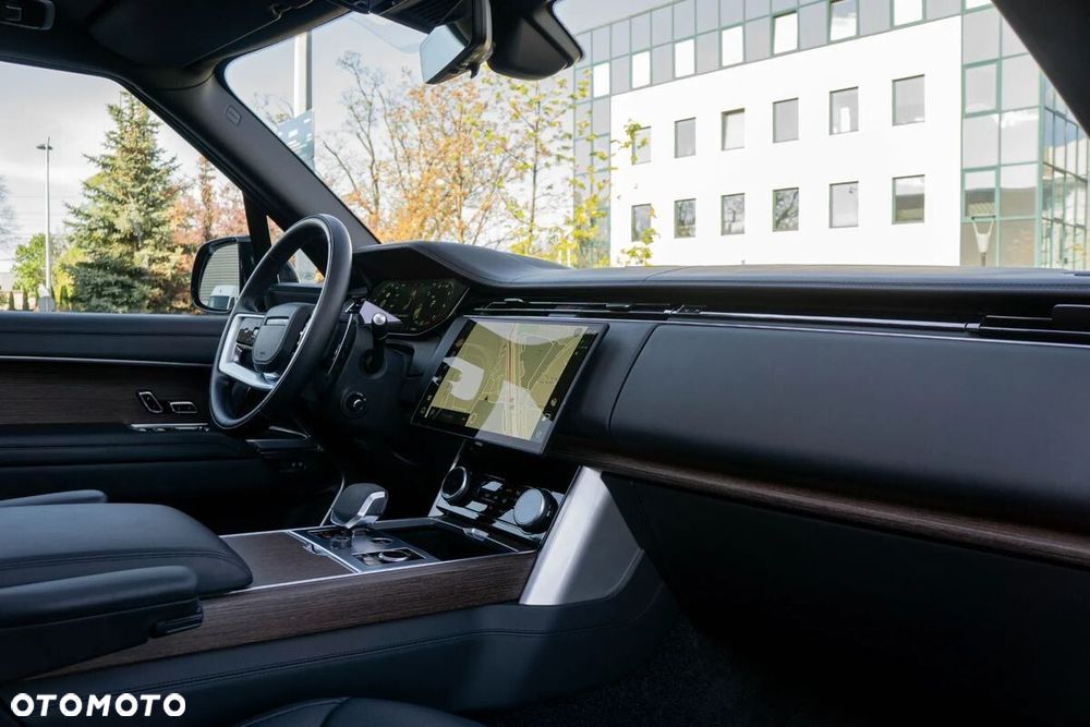 Land Rover Range Rover 4.4 V8 P535 Autobiography - 15