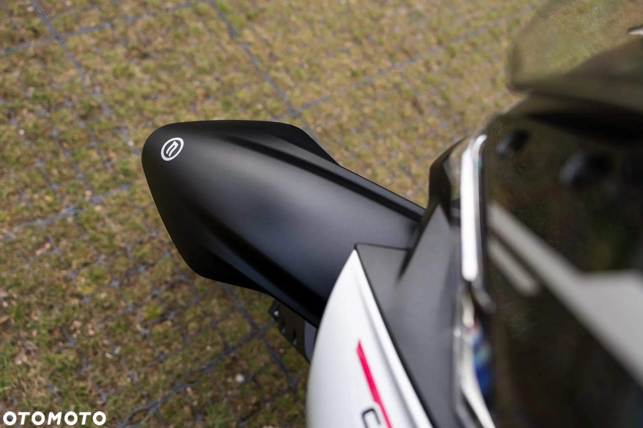 CFMoto MT-X - 9