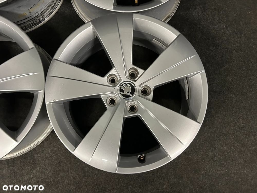 Alufelgi Skoda Superb III, Kodiaq, Karoq 17 cali 5x112 4szt. ładne! - 7