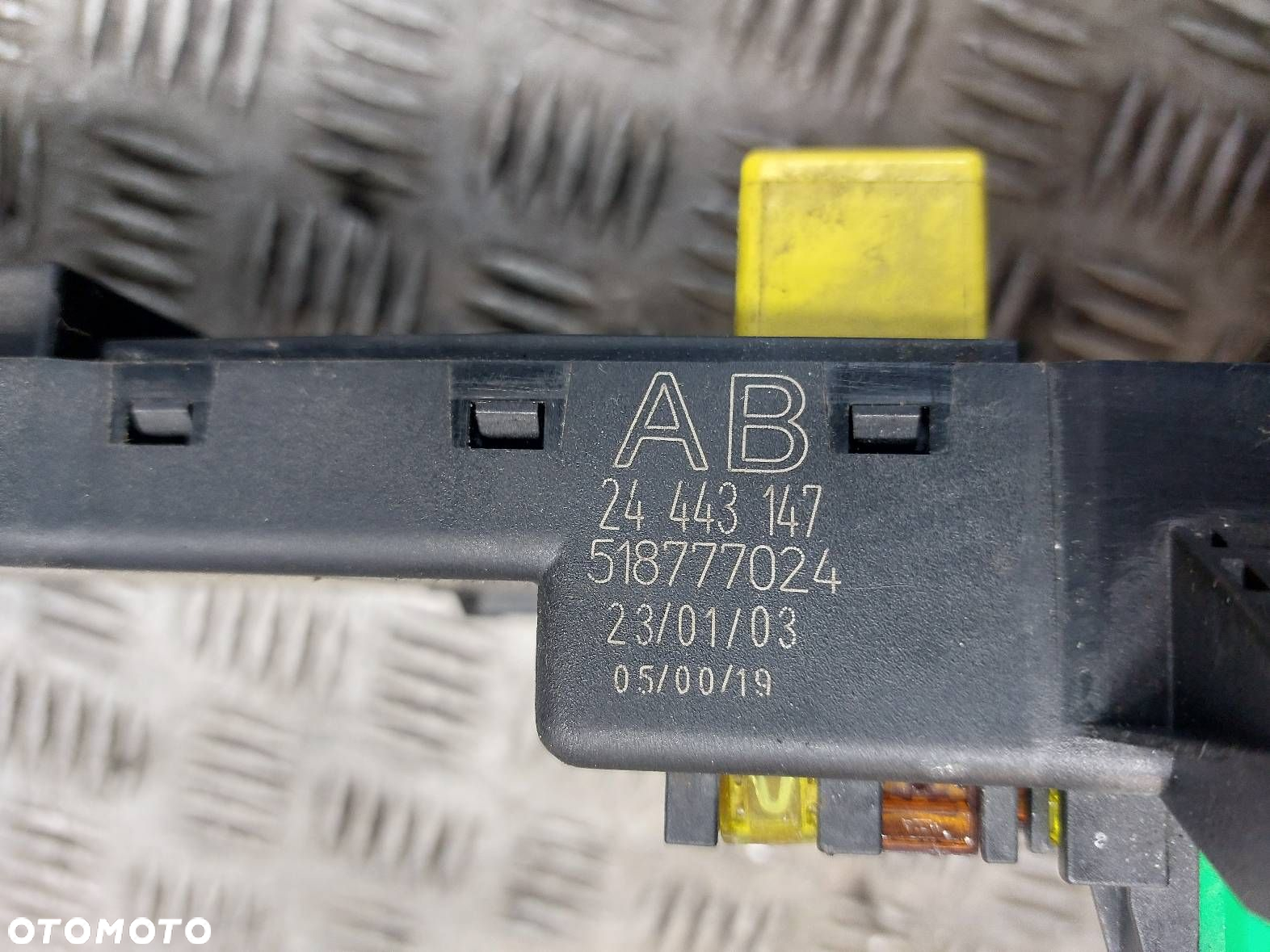 SKRZYNKI LICZNIK STACYJKA PRZEŁĄCZNIK ZESPOLONY OPEL VECTRA C 2.2 DTI - 8