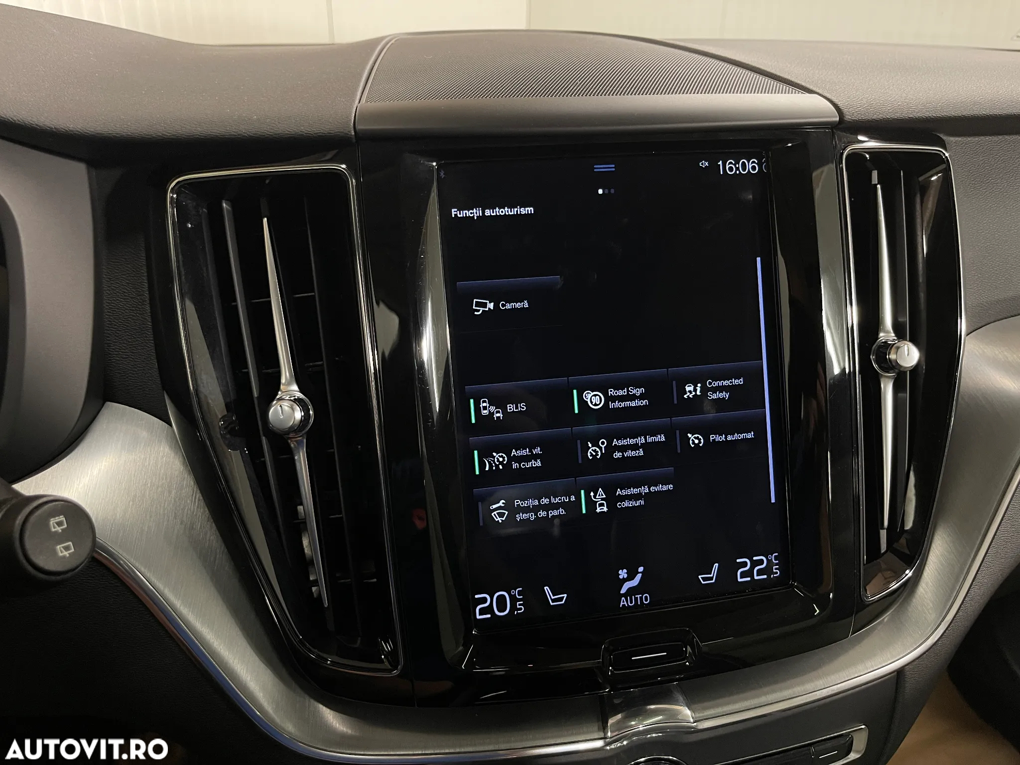 Volvo XC 60 T8 Twin Engine AWD Inscription - 21