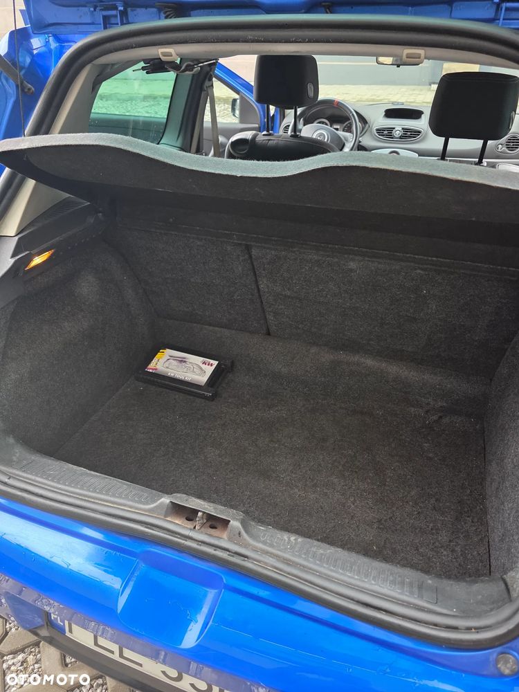 Renault Clio 2.0 16V Sport - 12