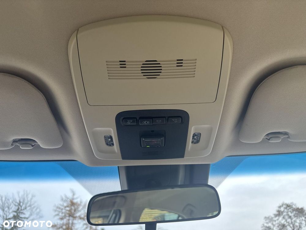 Toyota Camry 2.5 Hybrid Comfort CVT - 20