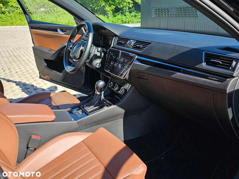 Skoda Superb 2.0 TDI 4x4 DSG L&K - 24