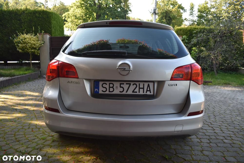 Opel Astra 1.7 CDTI DPF Sports Tourer - 4