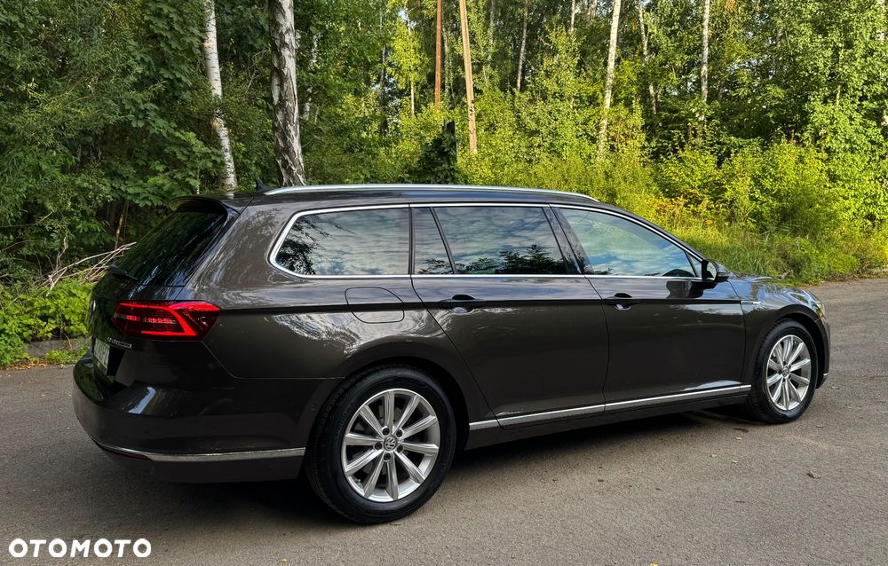 Volkswagen Passat 2.0 TDI SCR Highline DSG - 9