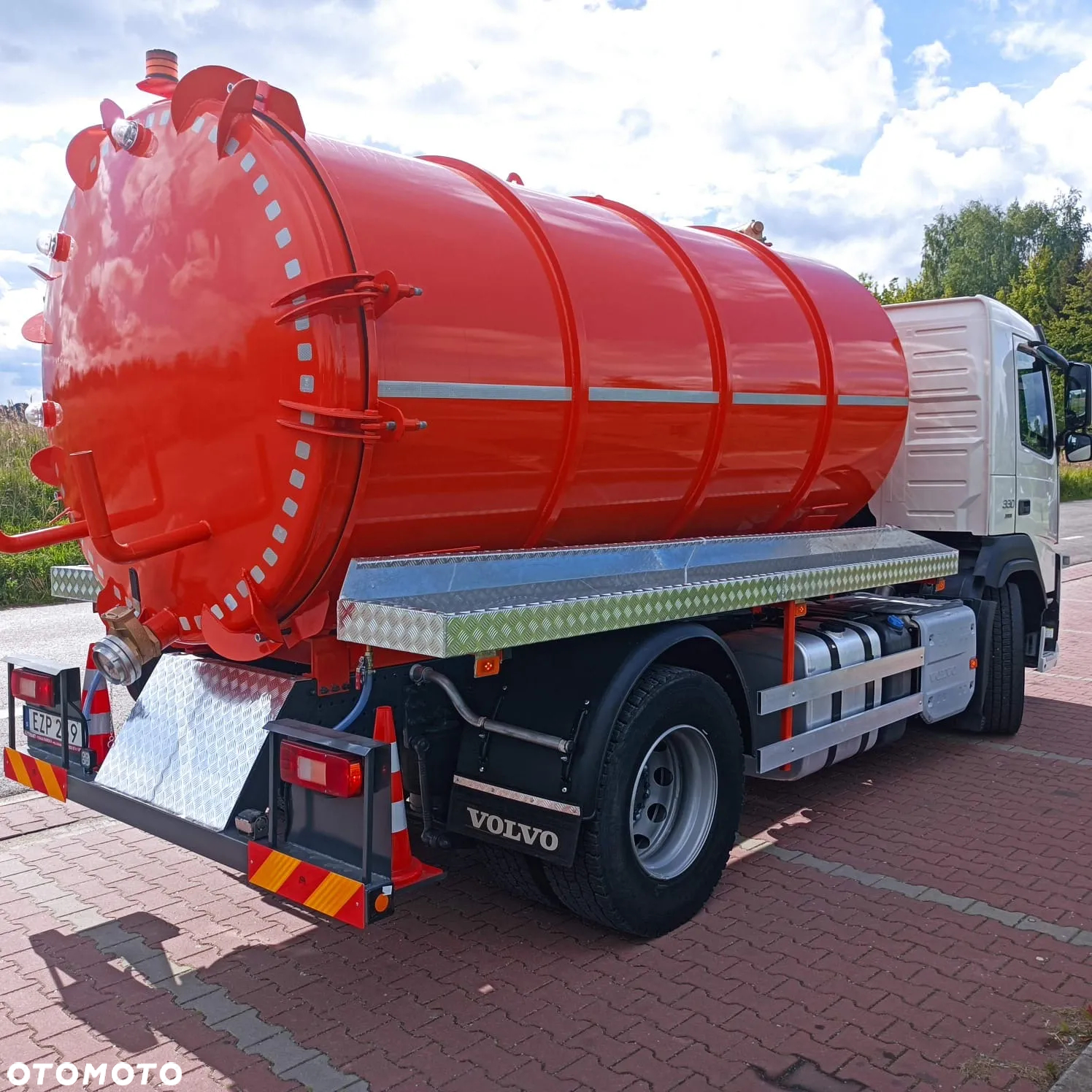 Volvo FM 330 - 3