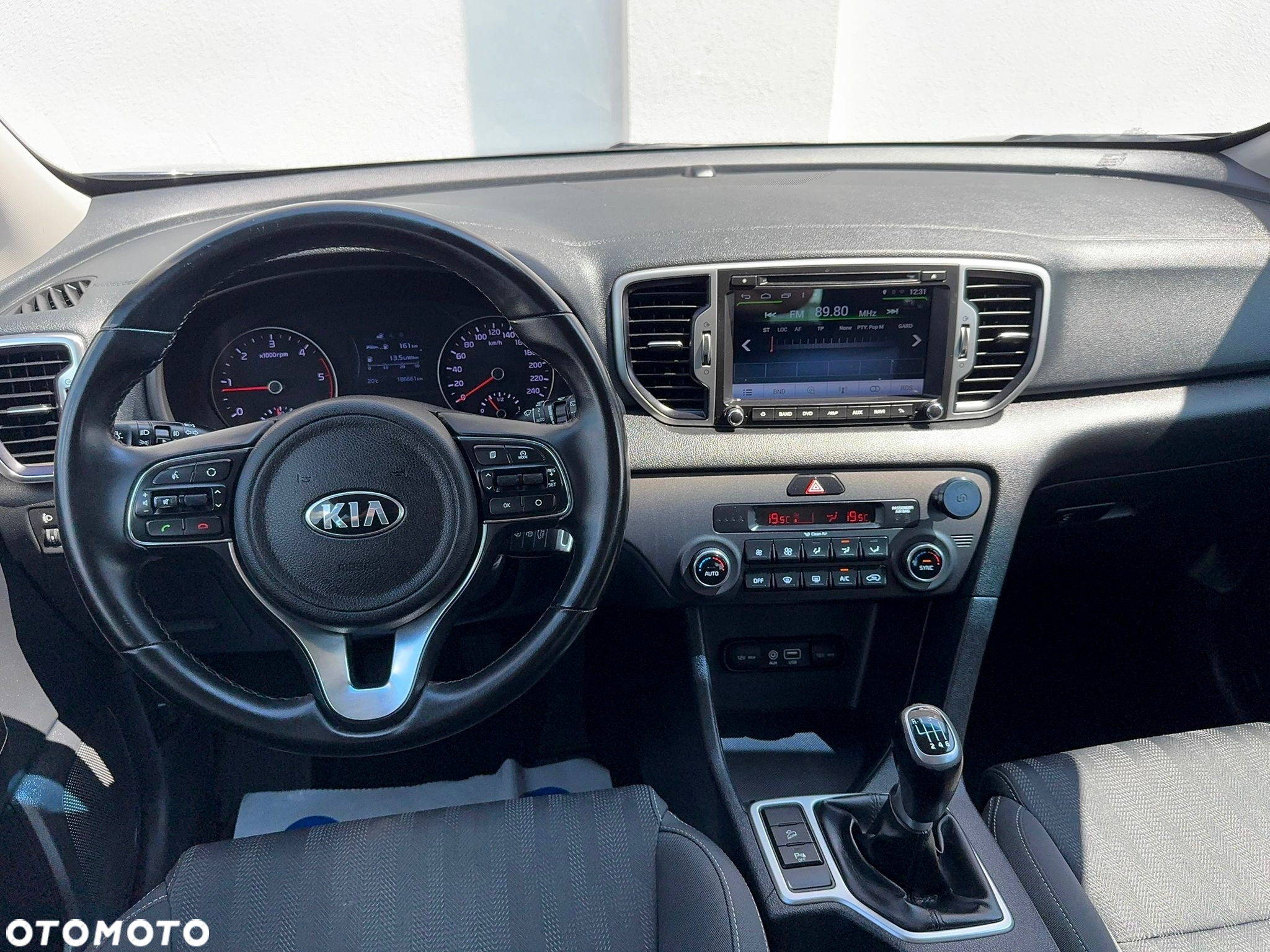 Kia Sportage - 16