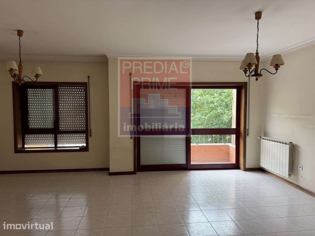 APARTAMENTO T3 EM OLIVEIRA DE AZEMEIS - Grande imagem: 2/13