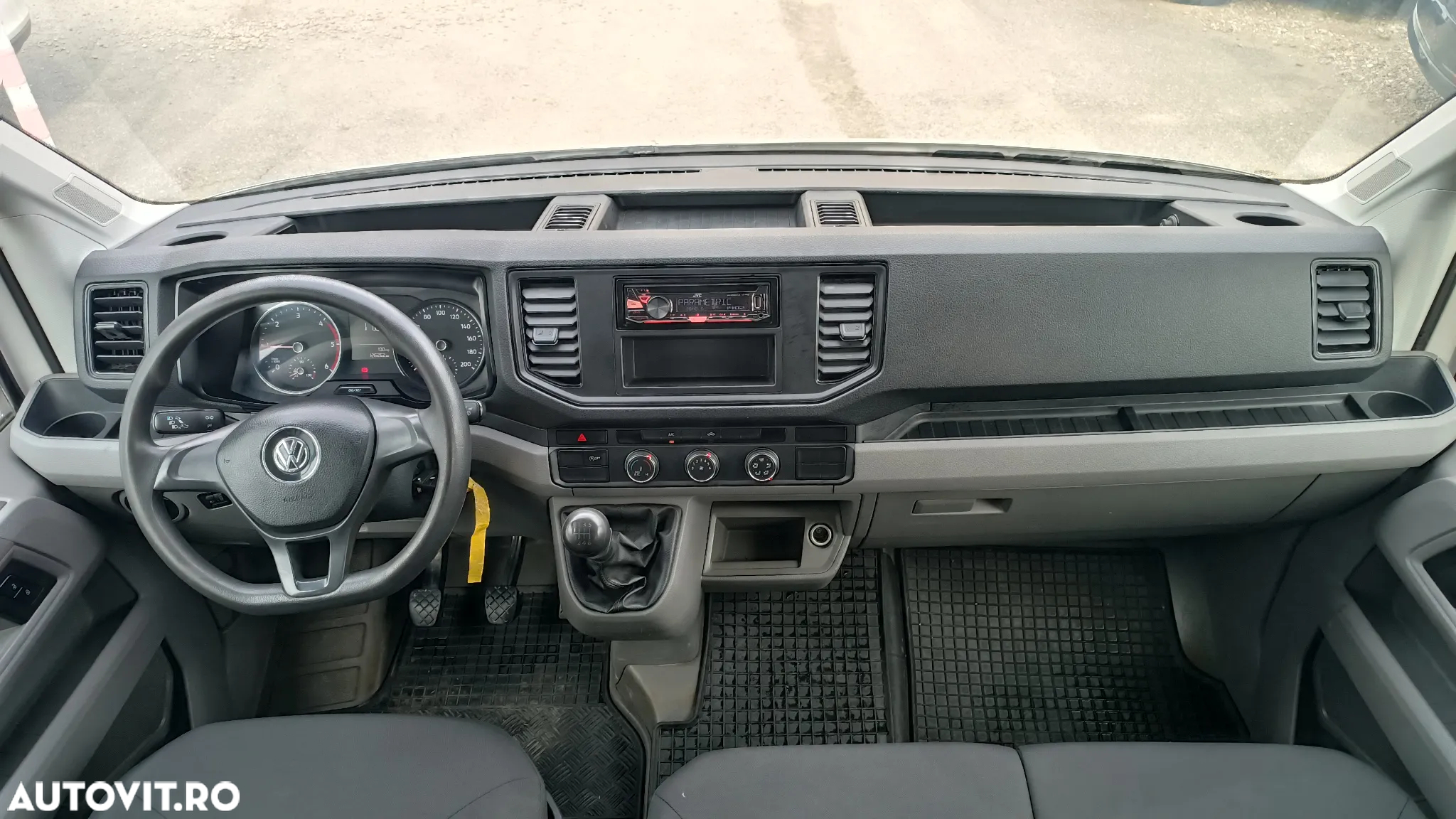 Volkswagen Crafter - 12