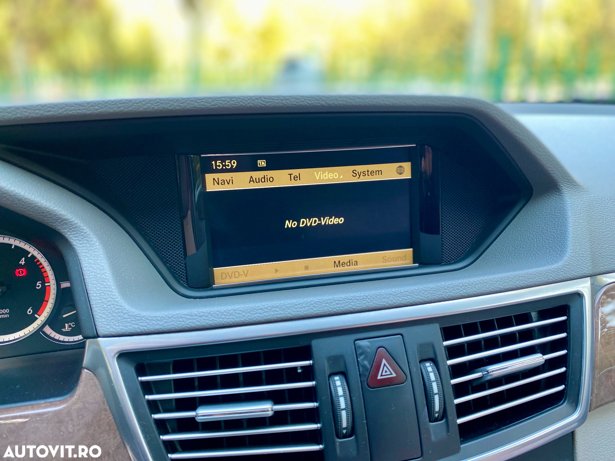 Mercedes-Benz E 220 BlueTEC BlueEFFICIENCY Edition Elegance - 16