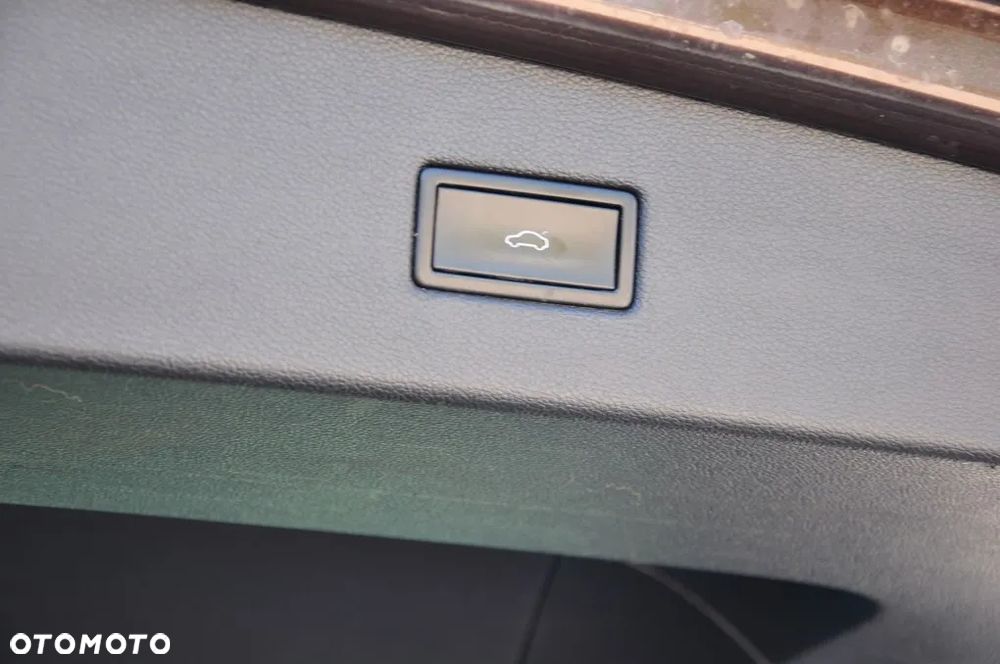 Volkswagen Tiguan 2.0 TDI SCR 4MOTION DSG Highline - 26