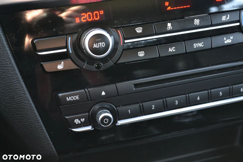 BMW X3 xDrive20d xLine - 32