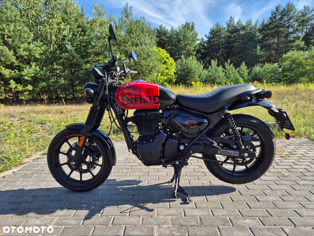 Royal Enfield HNTR - 1