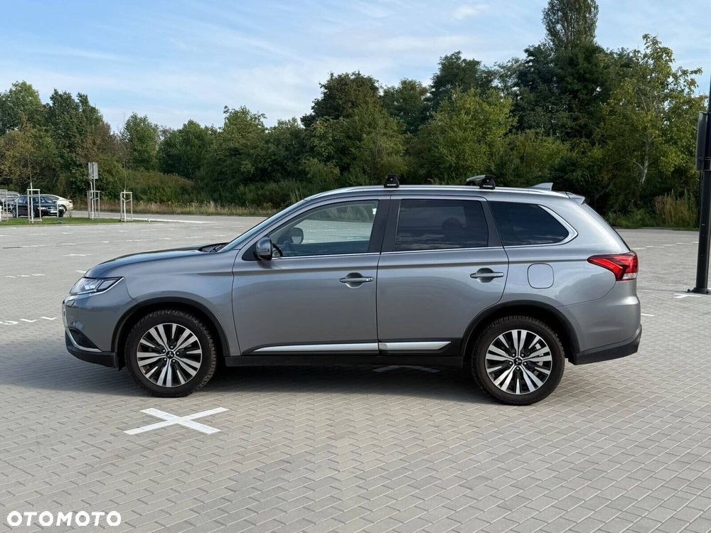 Mitsubishi Outlander 2.0 Intense + SDA 4WD CVT - 7