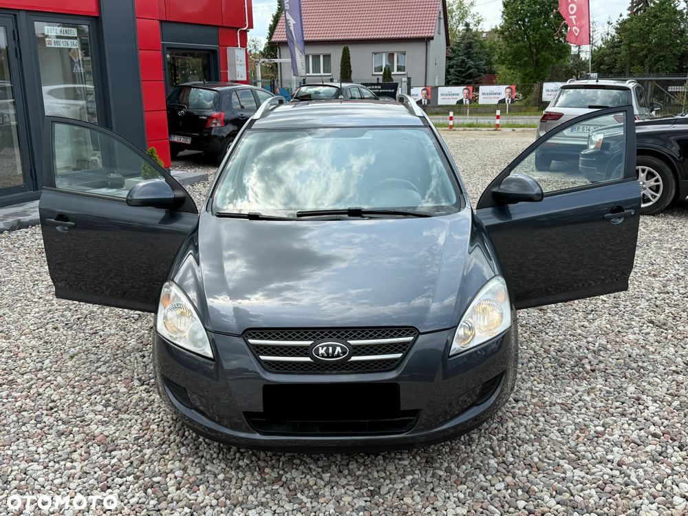 Kia Ceed Cee'd 1.6 Crdi Comfort + - 16