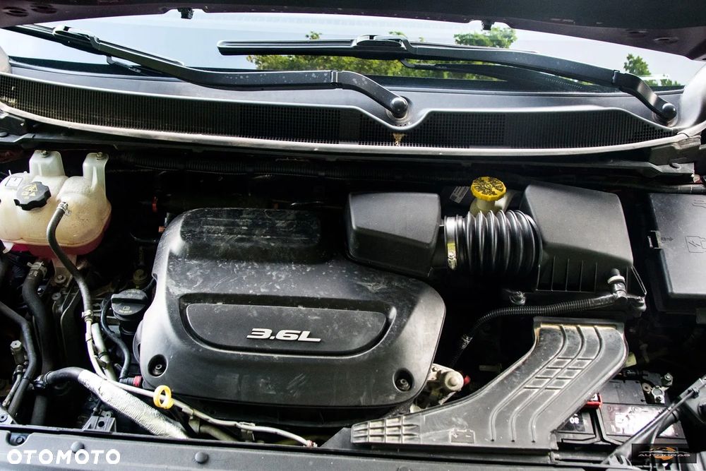 Chrysler Pacifica - 38