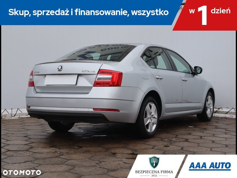 Skoda Octavia - 7