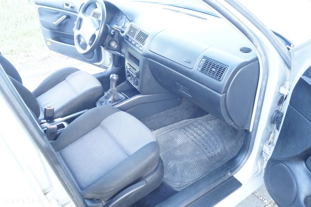 Volkswagen Golf 1.9 GL TDI - 14