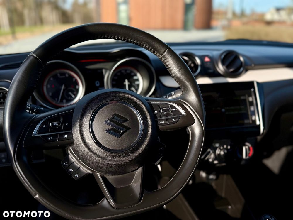 Suzuki Swift 1.2 Dualjet SHVS Premium - 24