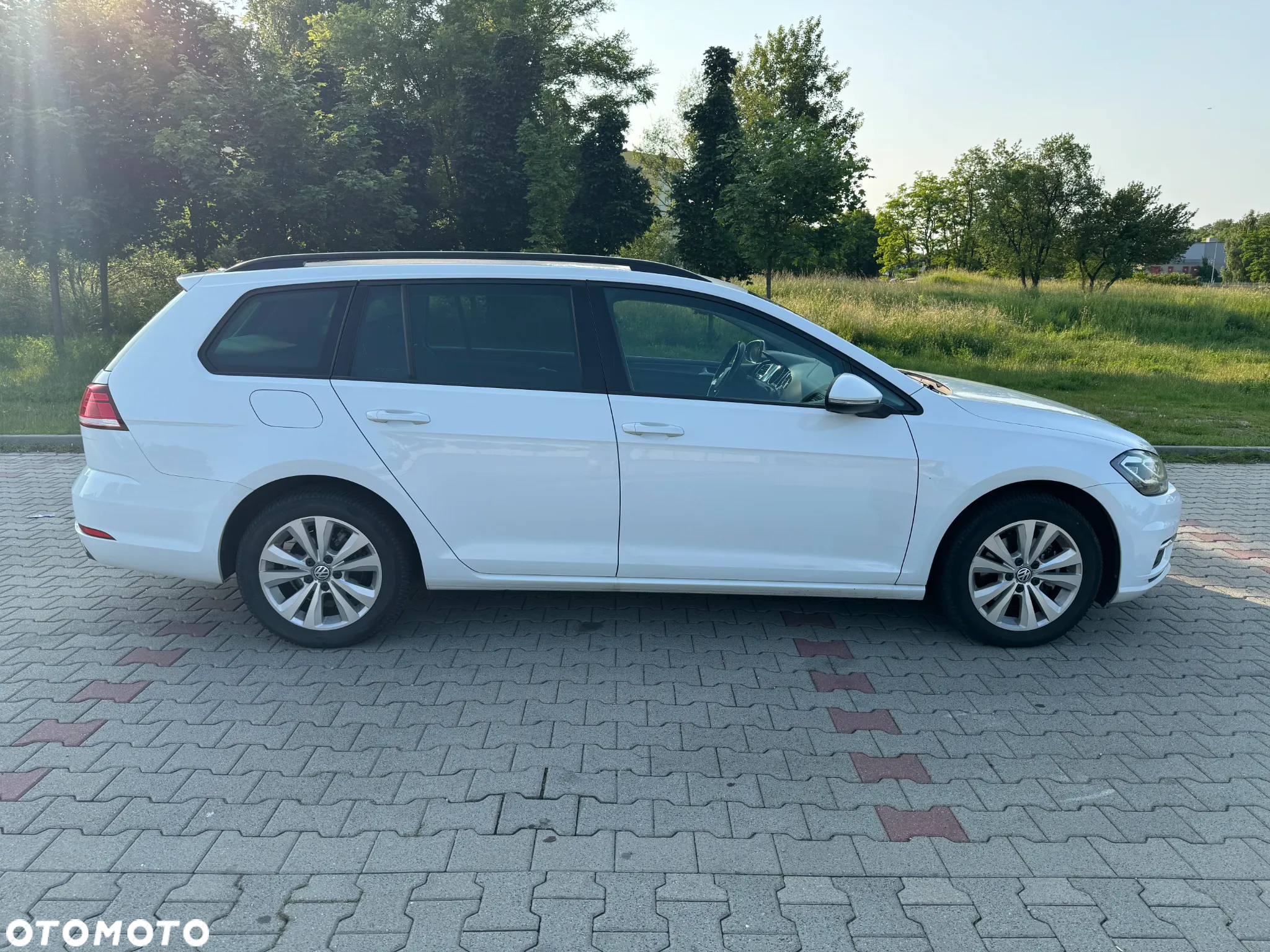 Volkswagen Golf VII 1.6 TDI BMT Comfortline - 7