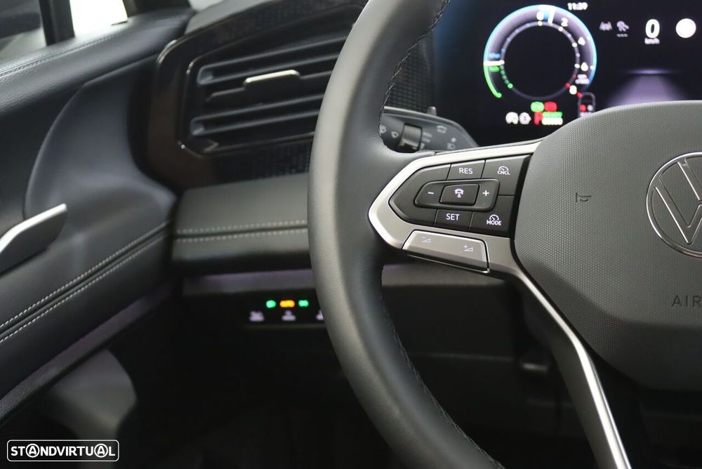 VW Tiguan 1.5 TSI eHybrid Urban DSG - 16