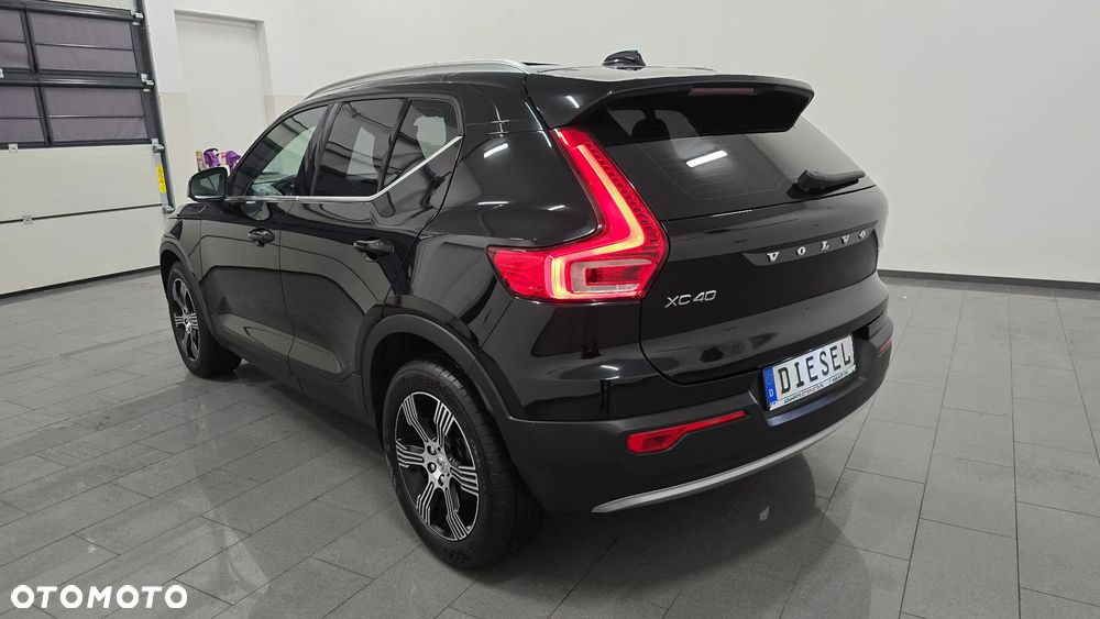 Volvo XC 40 D4 AWD Inscription - 3