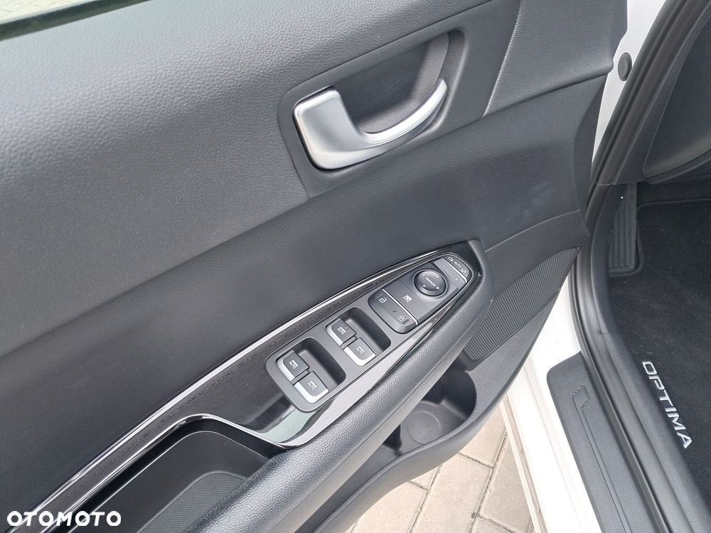 Kia Optima 1.6 T-GDI L DCT - 6