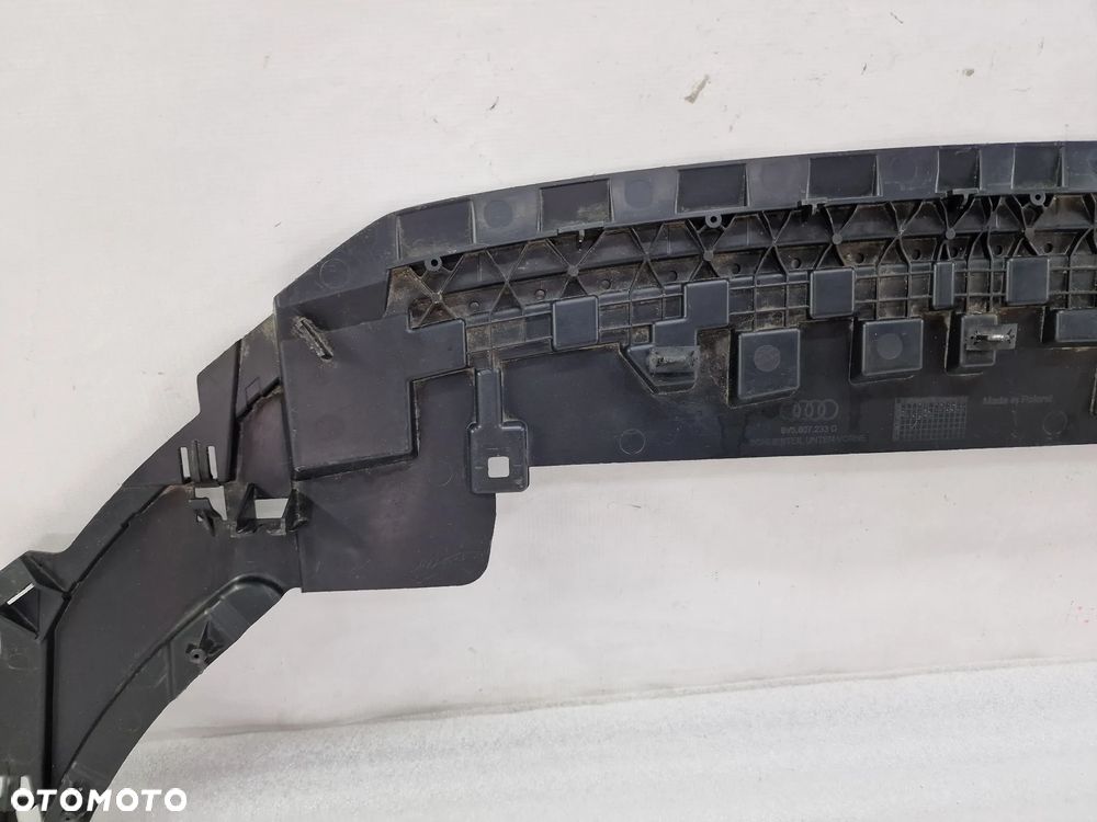 AUDI A3 / RS3 8V5 SEDAN LIFT 16- PŁYTA / OSŁONA POD ZDERZAK PRZEDNI , NR 8V5807233D , NR AUKCJI NSŁ493 - 3