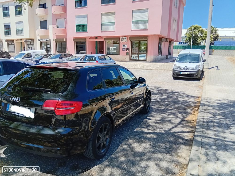 Audi A3 Sportback 1.6 TDI DPF Attraction - 4